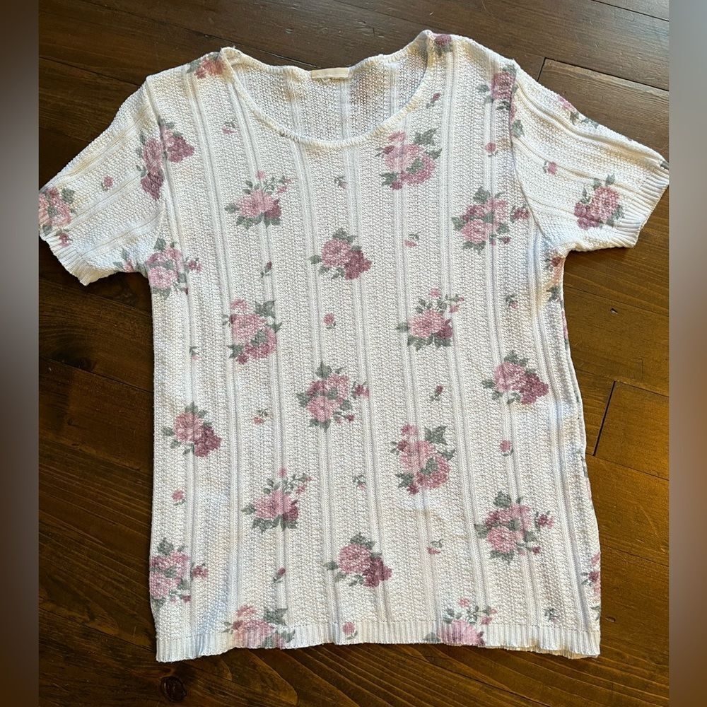 Vintage floral sweater